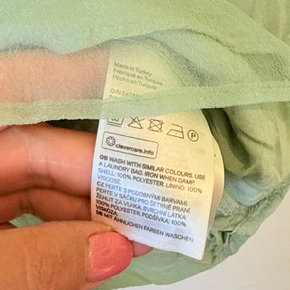 H & M Size 8 Balloon-Sleeved Top