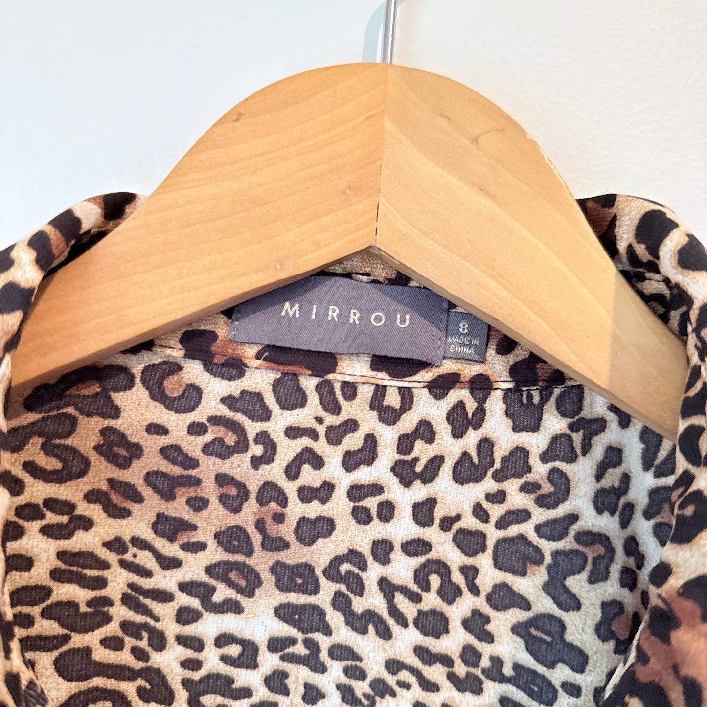 Mirrou Size 8 Leopard Print Button-Front Blouse