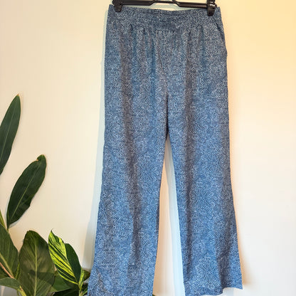Rip Skirt Size M Blue Lightweight Pants