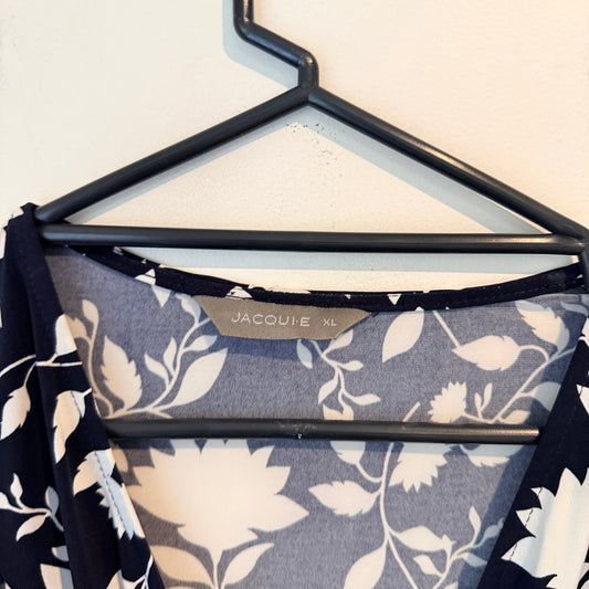 Jacqui E Size XL Floral Print Dress