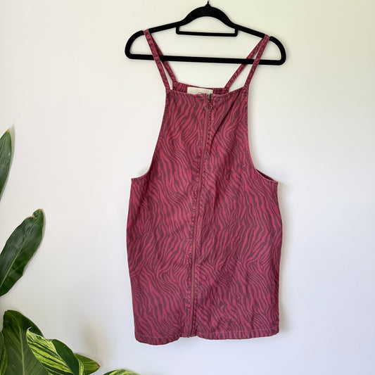 Cotton On Size 10 Dungaree Zebra Red Dress
