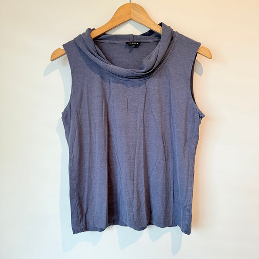 Jaeger Size M Gray Split Back 100% Silk Top