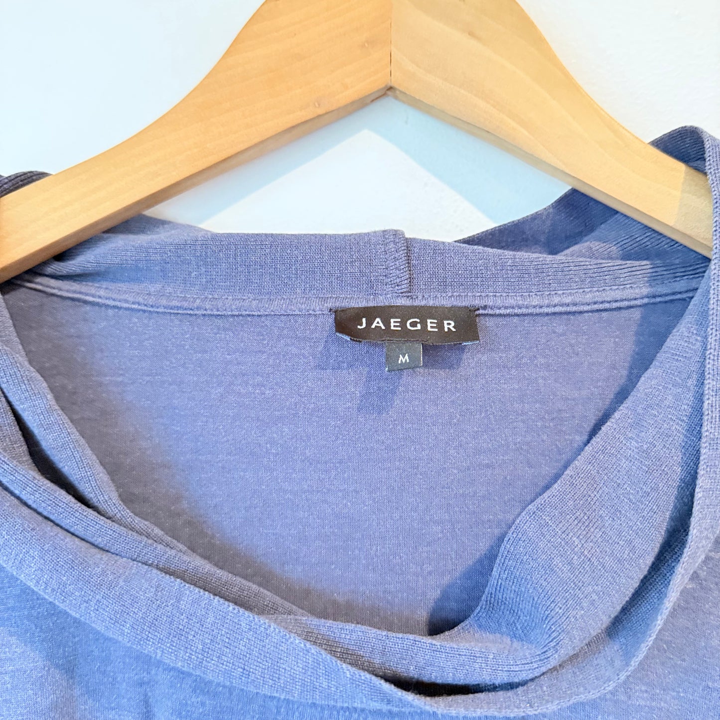 Jaeger Size M Gray Split Back 100% Silk Top