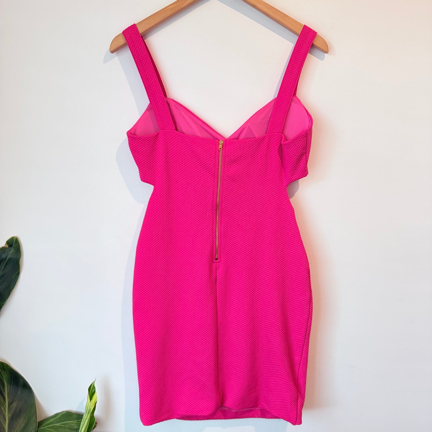 Paper Scissors Size L Pink Cut Out Sides Bodycon Dress