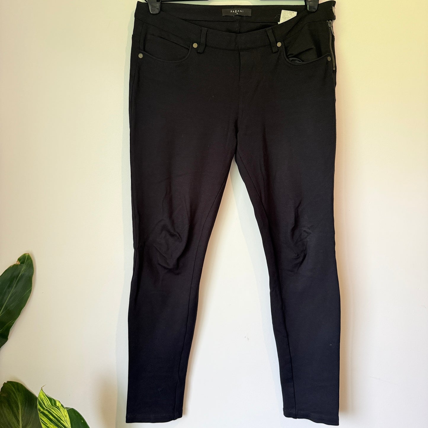 Pagani Size 10 Black Paige Pants