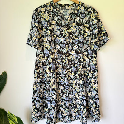 Anko Size 6 Floral Pattern Viscose Mini Dress