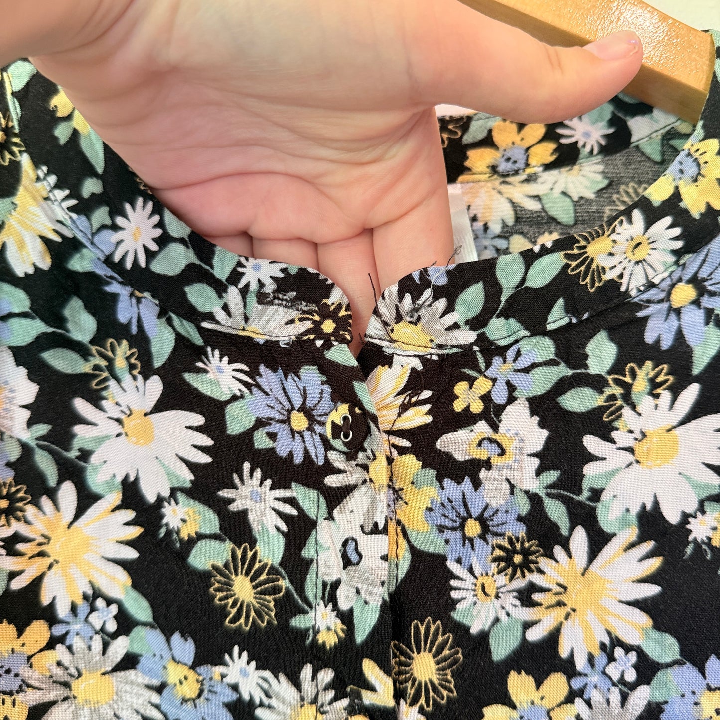 Anko Size 6 Floral Pattern Viscose Mini Dress