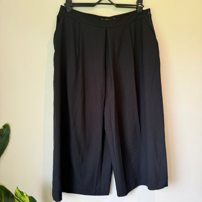 Zara Basic XL High-Rise Black Cullotes