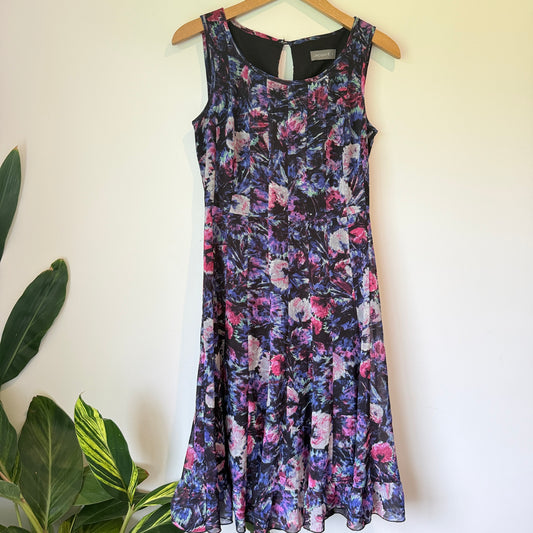 Jacquie E Size 6 Sleeveless Floral-Printed Dress
