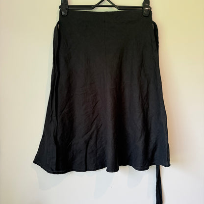 Zest Size 8 Black Wrap Skirt