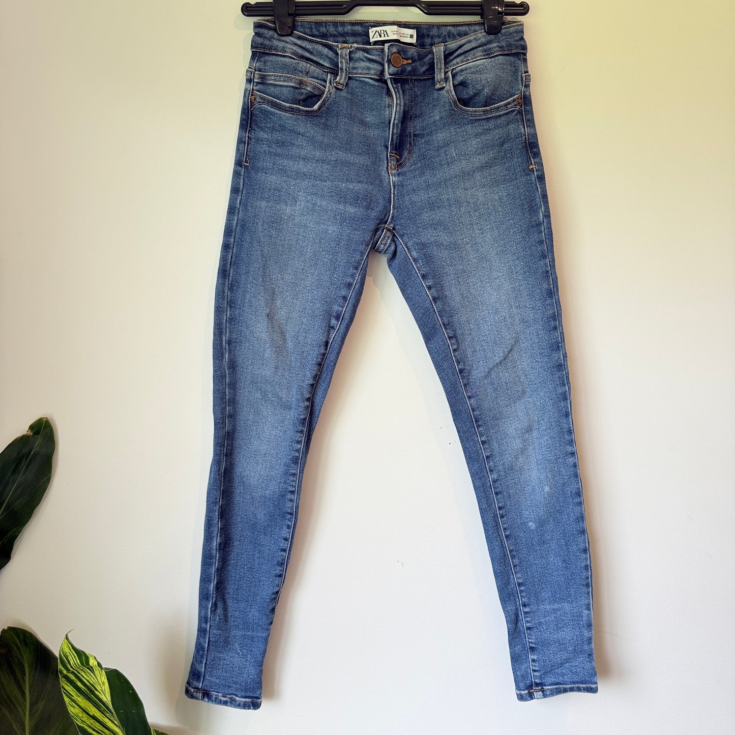 Zara Size 8 Women’s Blue Skinny-Fit Jeans