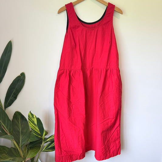 Brand Unknown Size U/Arm 48cm Red Sleeveless Midi Dress
