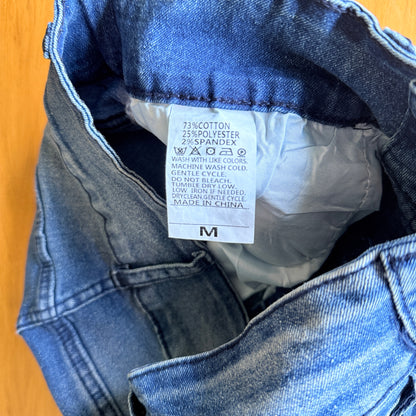 Size M High-Waisted Distressed Capri Jeans
