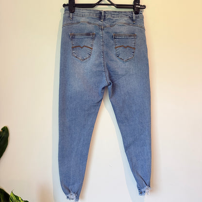 Crissa Denim Size 30 (70cm Waist) High-Waisted Skinny Fit Jeans