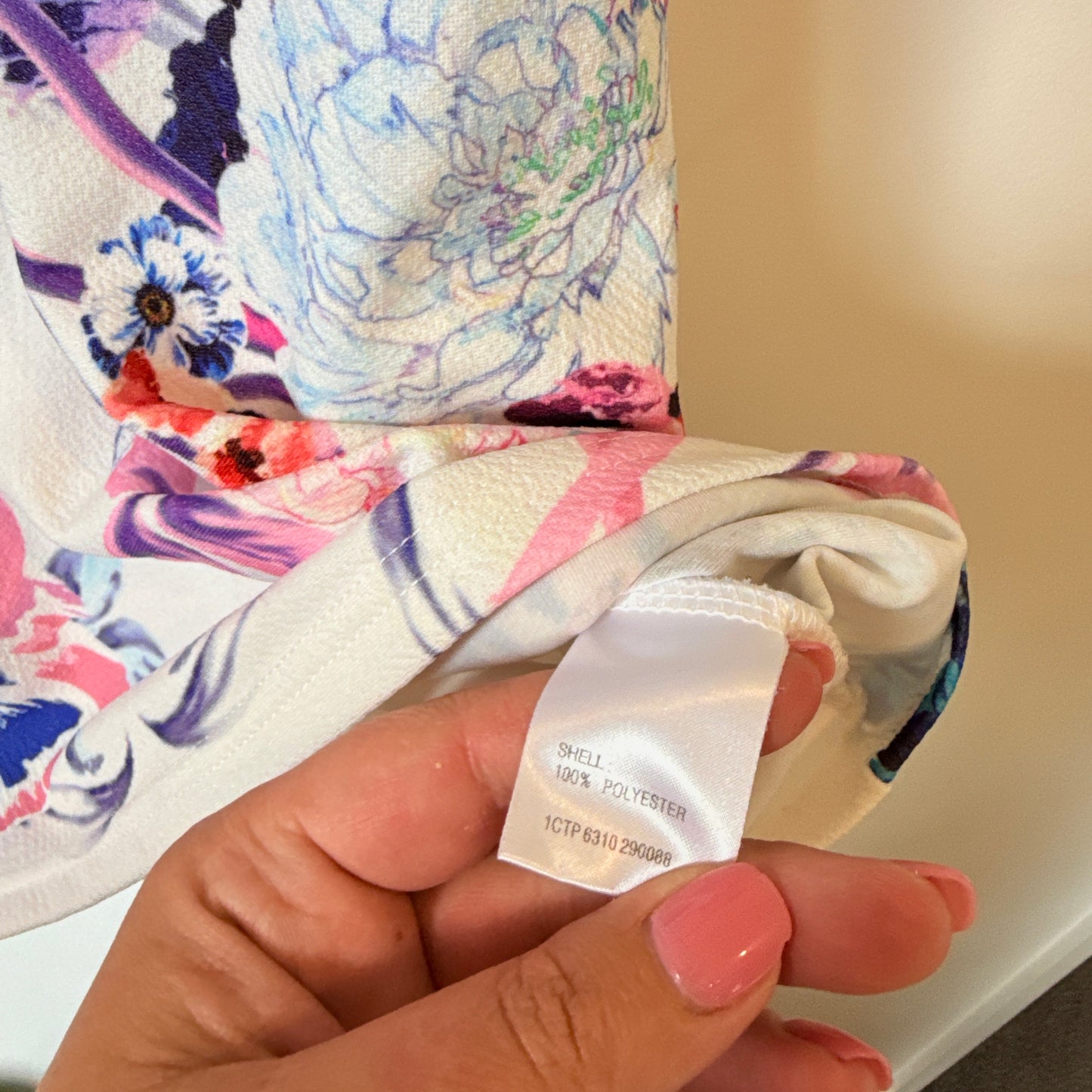 Mirrou Size S Floral Top