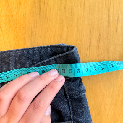 We're Labor Size 25 Black Frayed Skinny Jeans (67cm Waist)