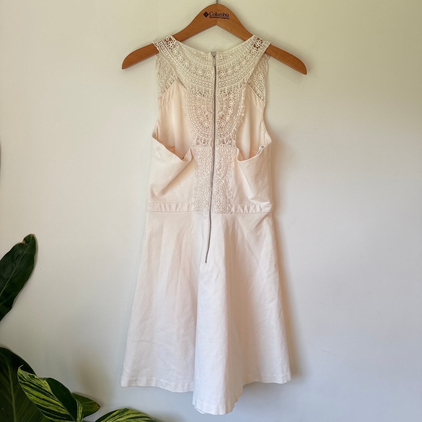 Forever New Size 10 Lace Back Dress