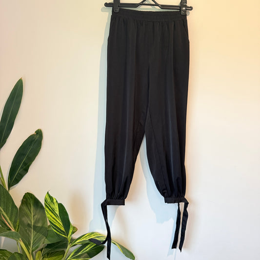 Brand Unknown 64cm Waist Black Satin Drape Jogger Pants