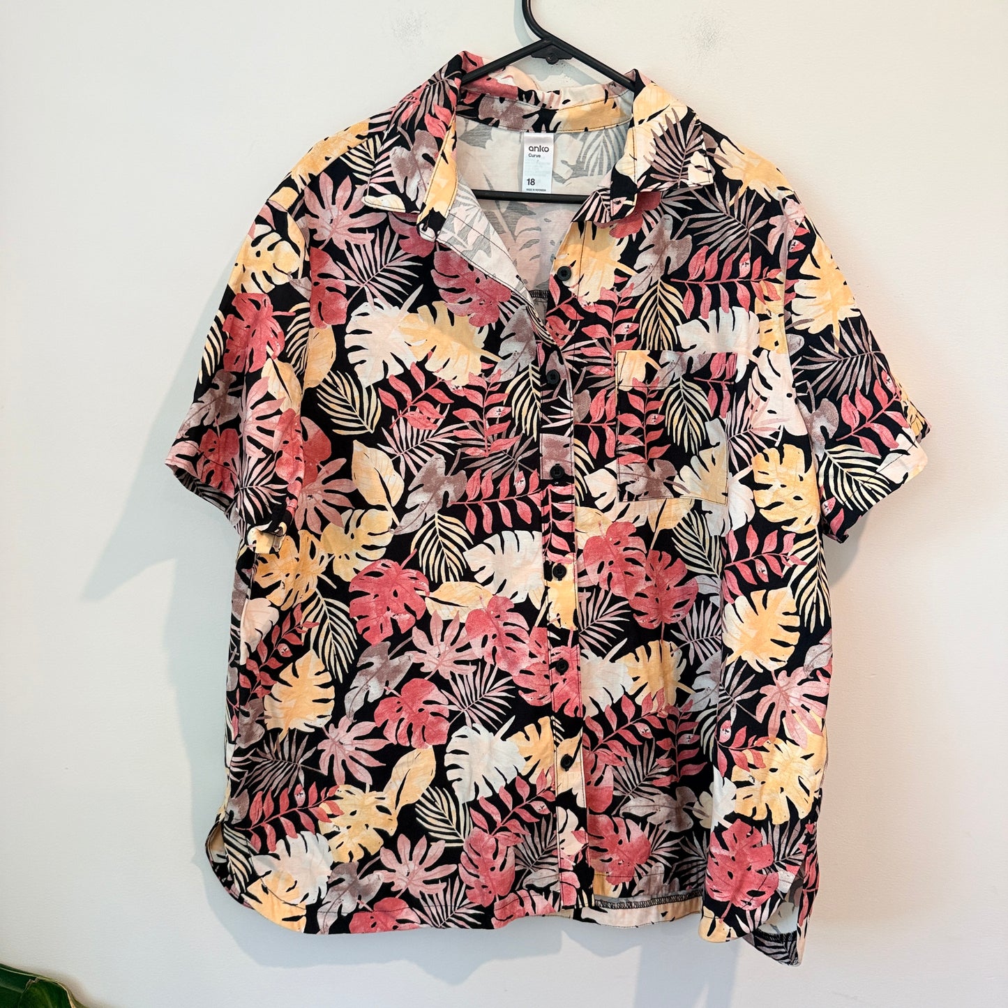 Anko Curve Size 18 Tropical Print Button-Down Shirt