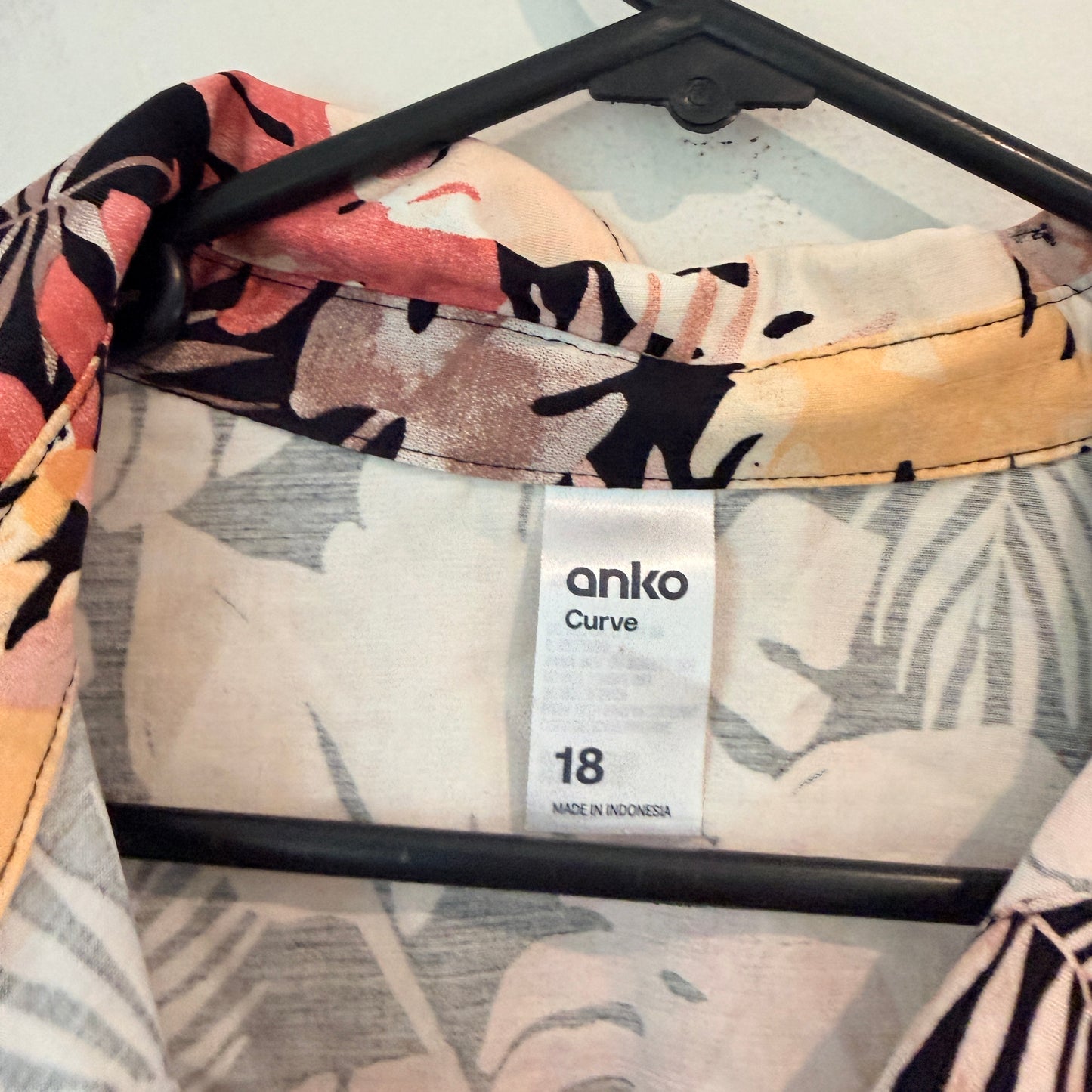 Anko Curve Size 18 Tropical Print Button-Down Shirt