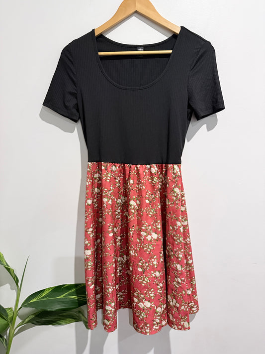 Shein Ribbed Floral Dress Black/Pink - M