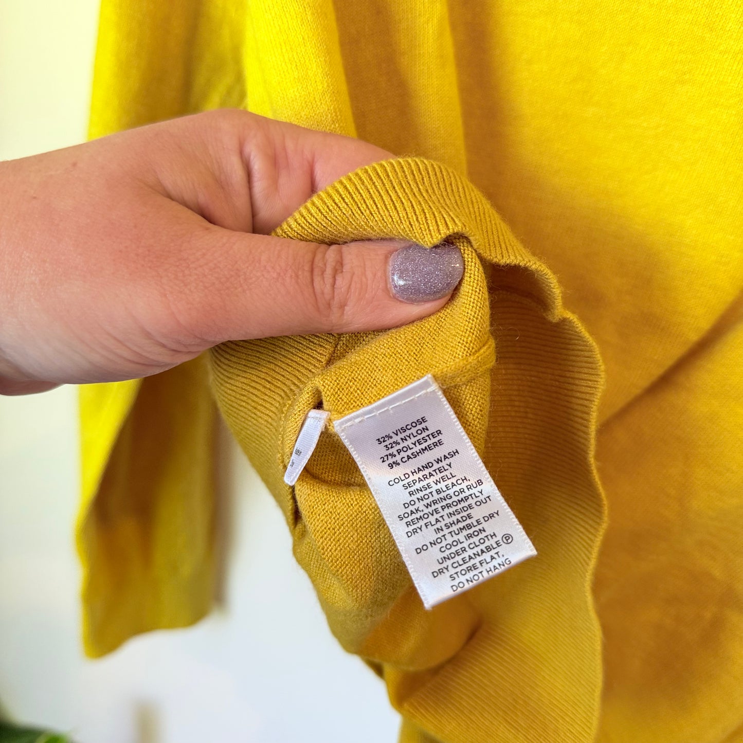 Sportscraft Size XS Yellow Turtleneck Sweater - Viscose / Nylon / Poly / Cashmere