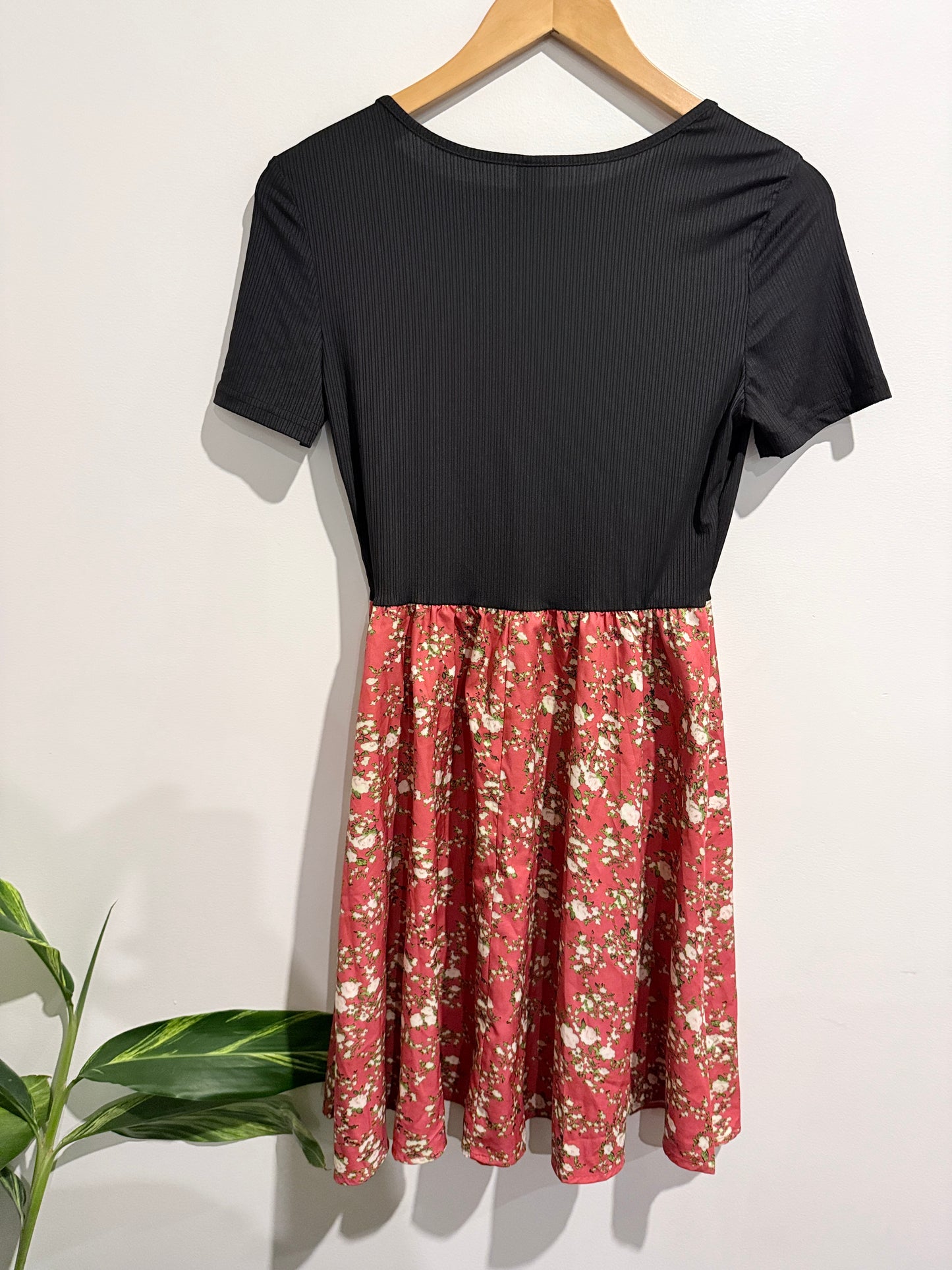 Shein Ribbed Floral Dress Black/Pink - M
