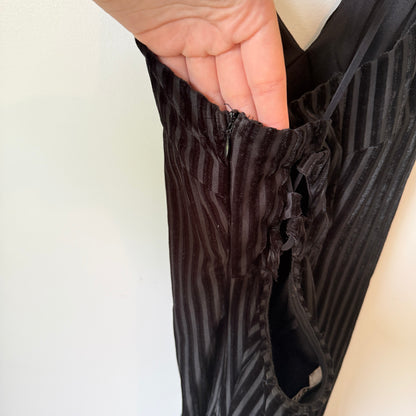 Shareen Size 6 Black V-Neck Striped Slip Dress