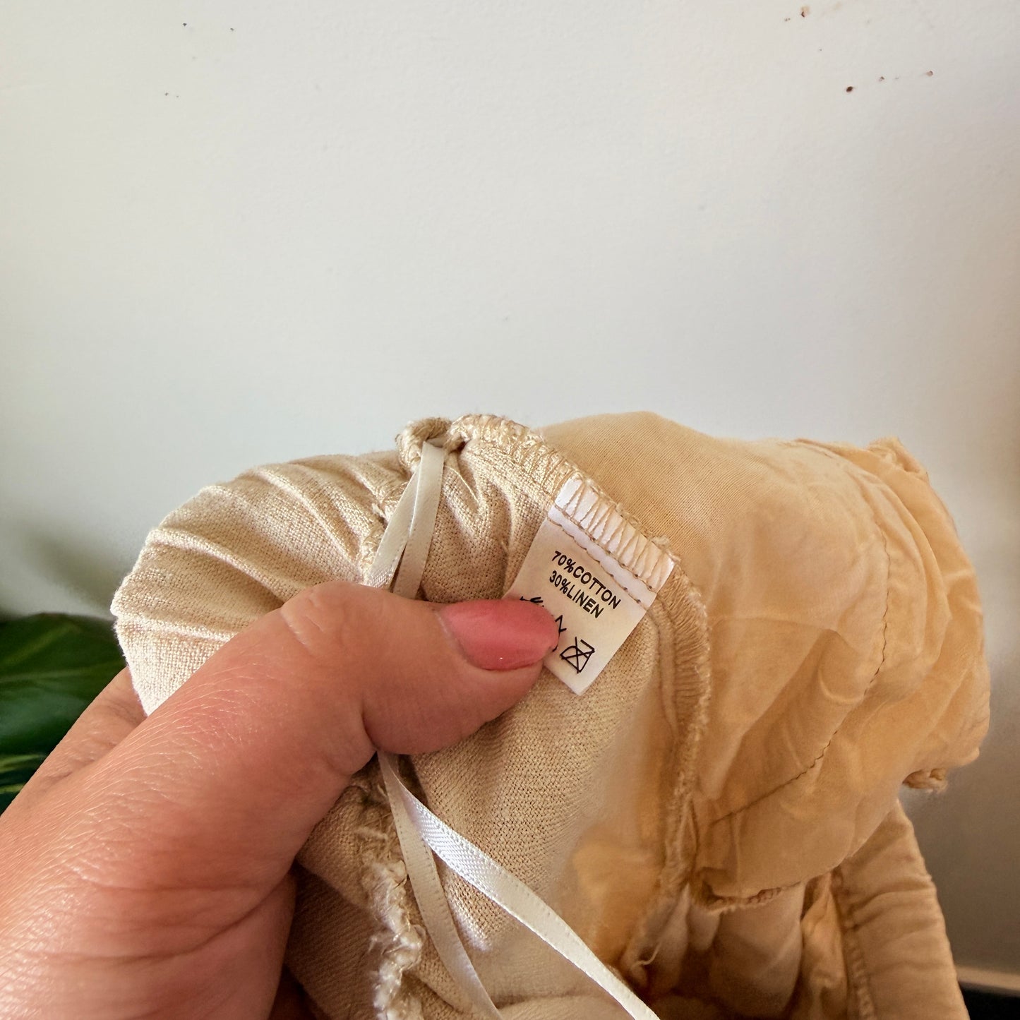 White Fox Linen Blend Pants Beige - Size XL