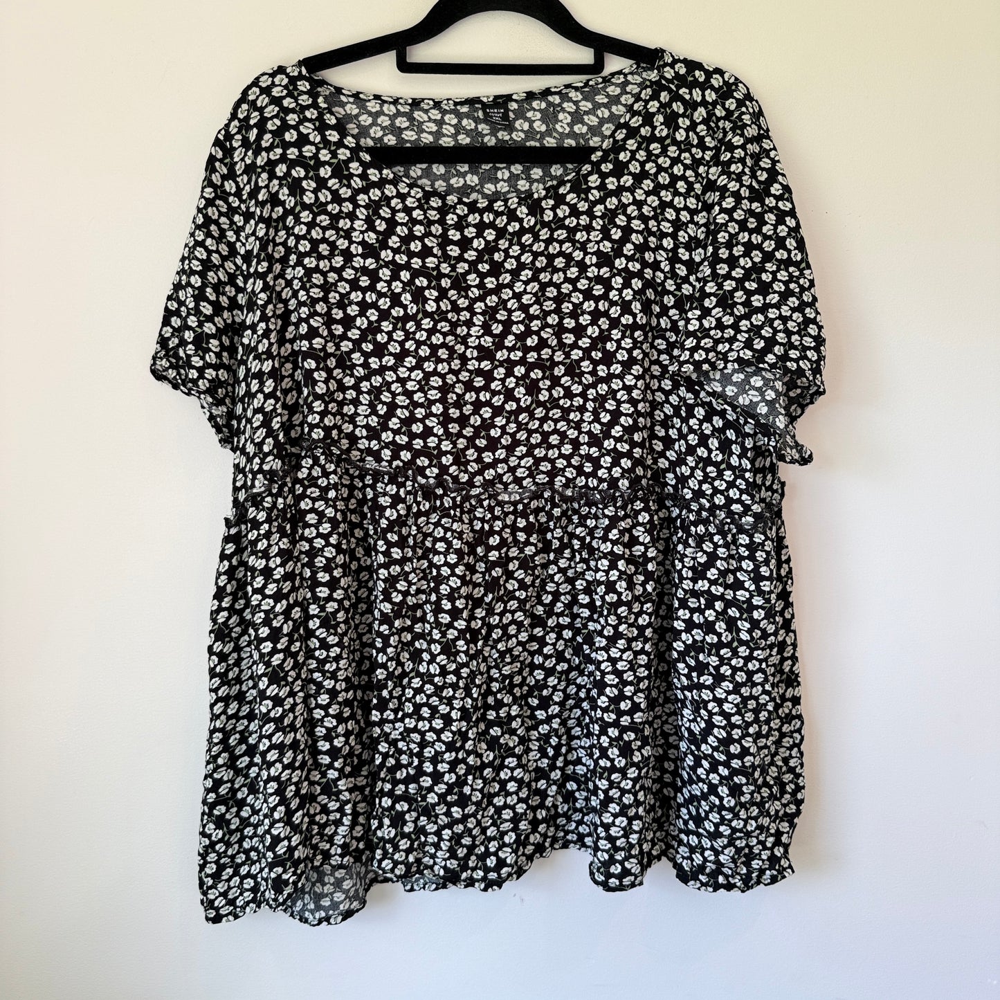 Shein Curve Black Ditsy Floral Smock Top - Size 2XL