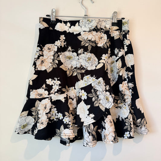 TEMT Size L Floral Print Mini Skirt
