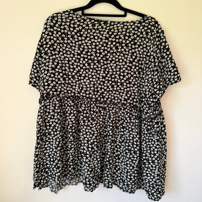 Shein Curve Black Ditsy Floral Smock Top - Size 2XL