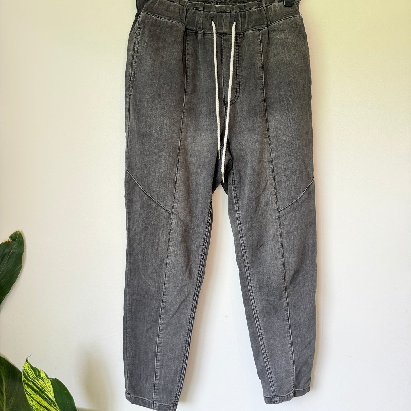 Just Jeans Size 6 Denim Jogger Pants