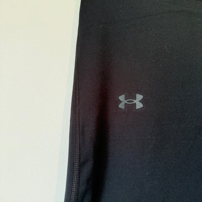 Under Armour Size 60cm Waist Black Performance Leggings