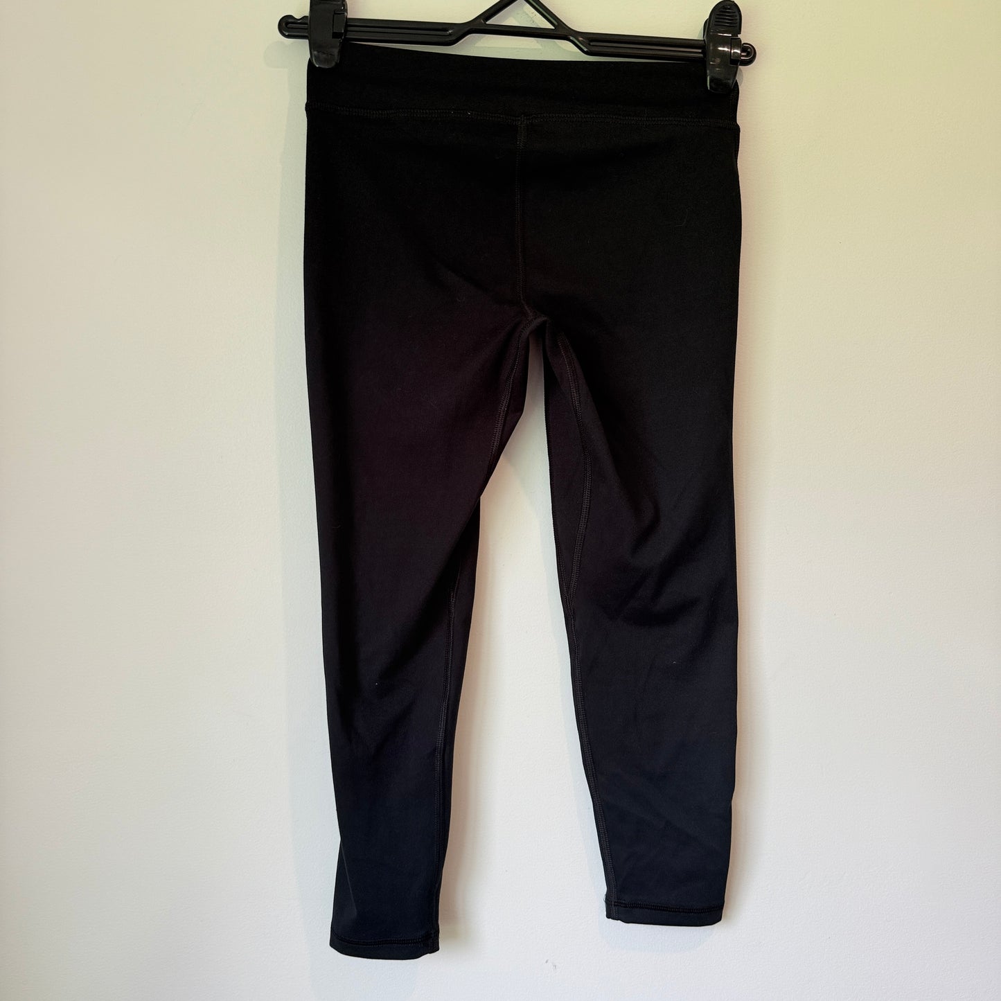 Under Armour Size 60cm Waist Black Performance Leggings