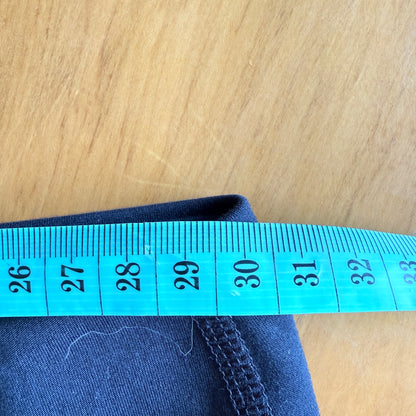 Under Armour Size 60cm Waist Black Performance Leggings