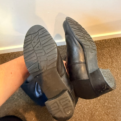 Stuart Weitzman Black Leather Over-the-Knee Boots – Size 36