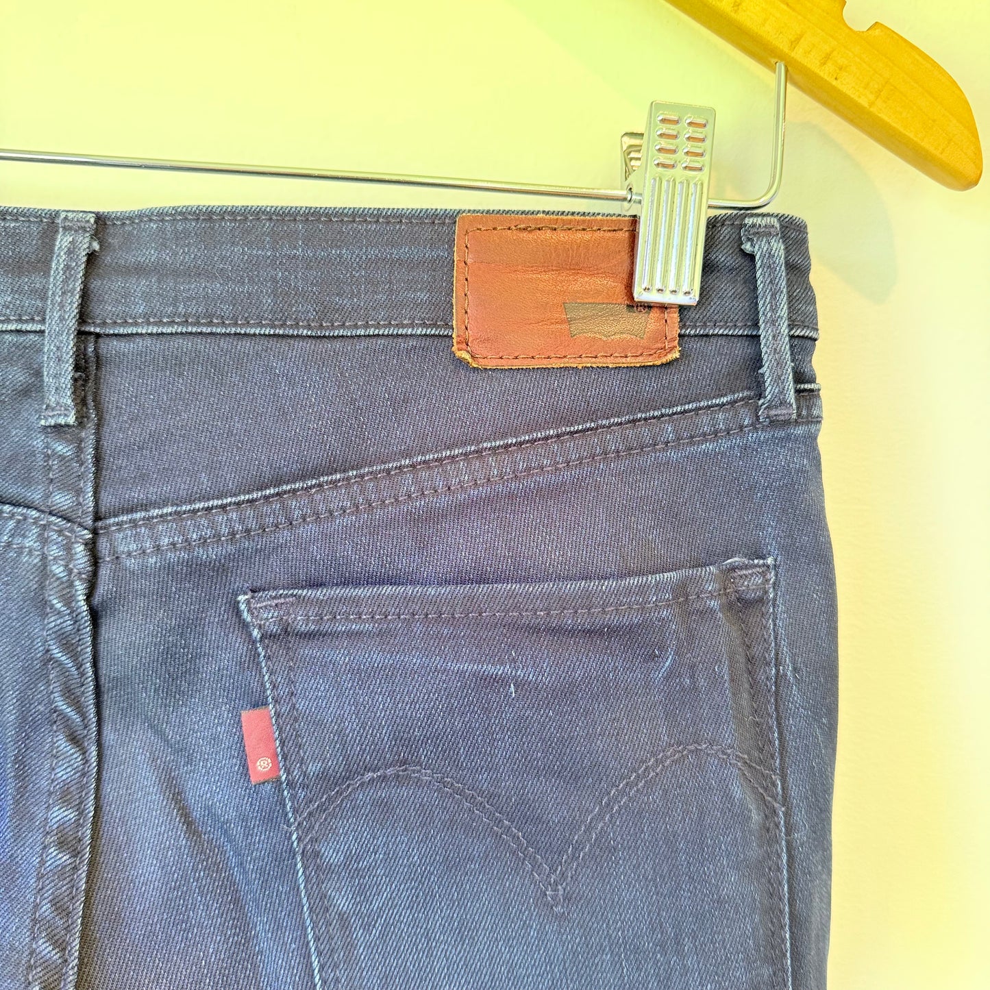 Levi Strauss Size 27 Dark Blue Skinny Jeans