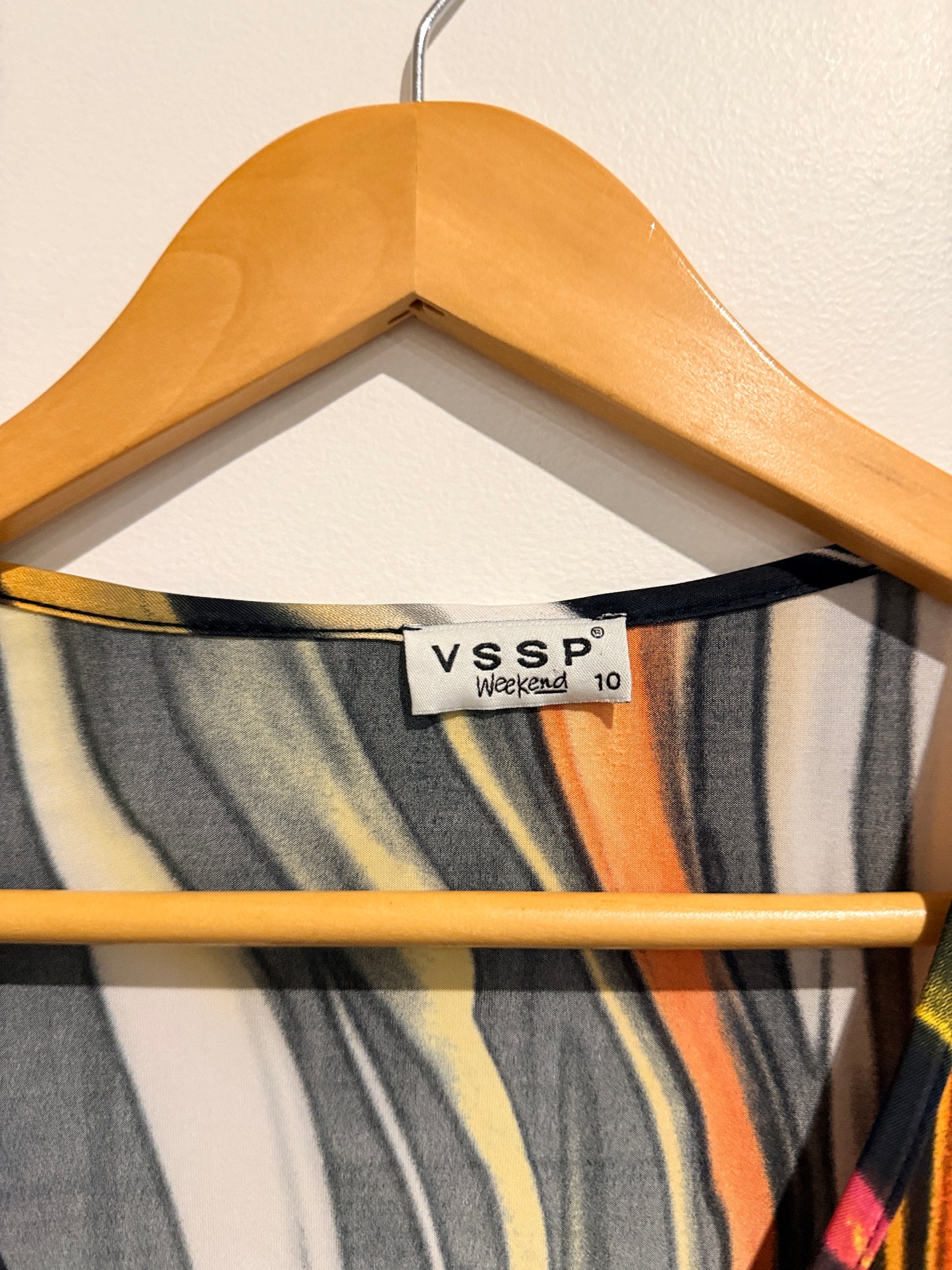 VSSP Weekend Abstract Print Top – Size 10
