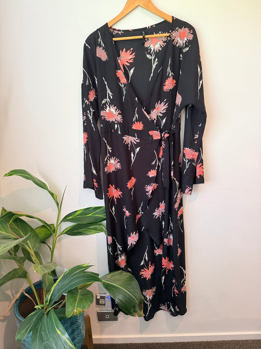 Garage Size 16 V-Neck Wrap Dress