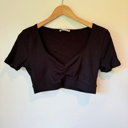 Zara Size L Black V-Neck Ribbed Ruched Crop Top