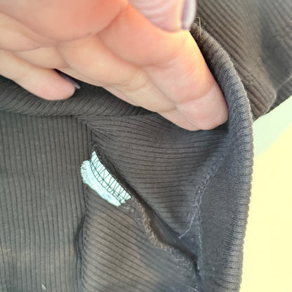 Zara Size L Black V-Neck Ribbed Ruched Crop Top