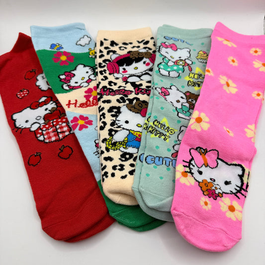 Hello Kitty Girls Socks 5 Pair Set (Ages 5-8)