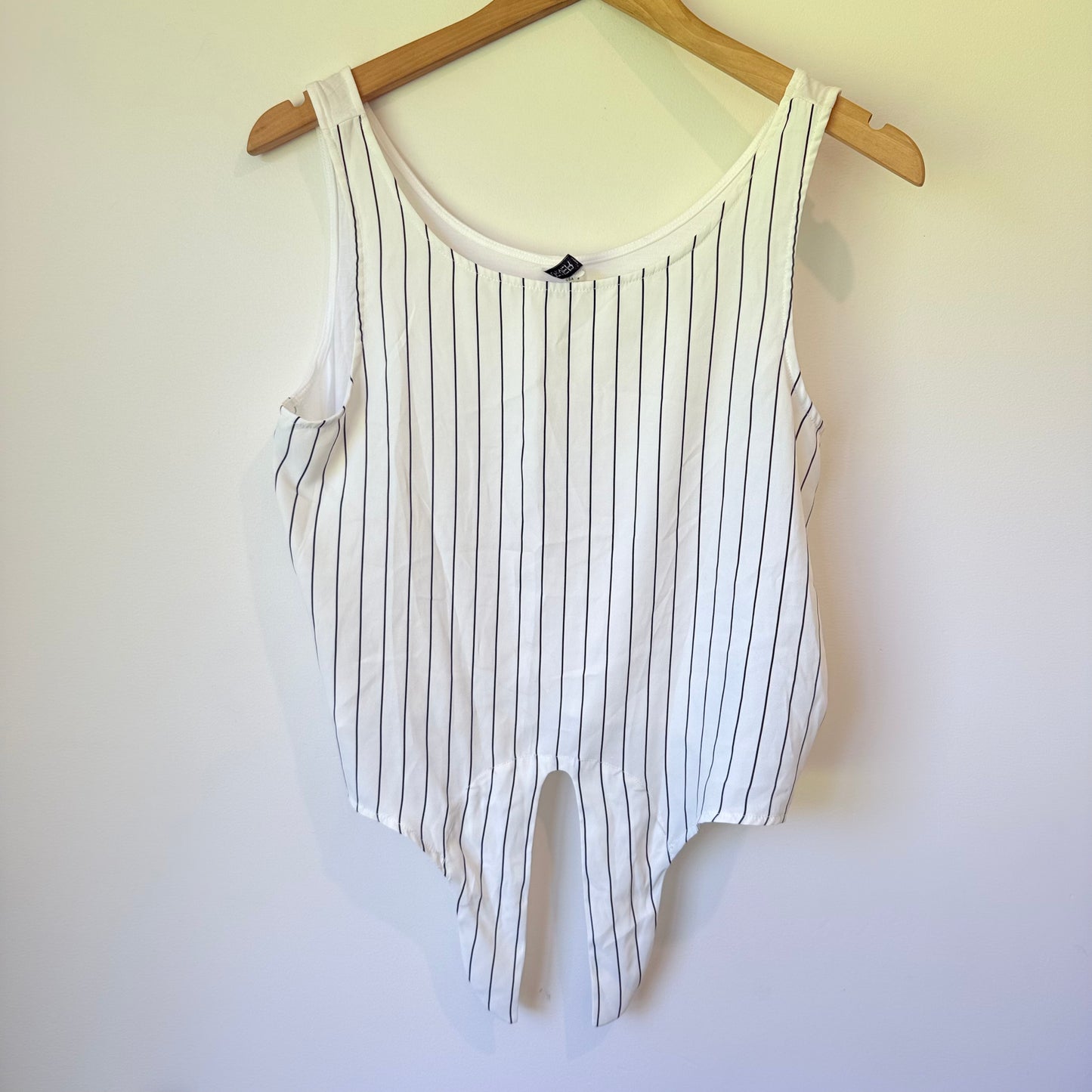 Forever New Size 8 Black & White Striped Tie Front Tank Top