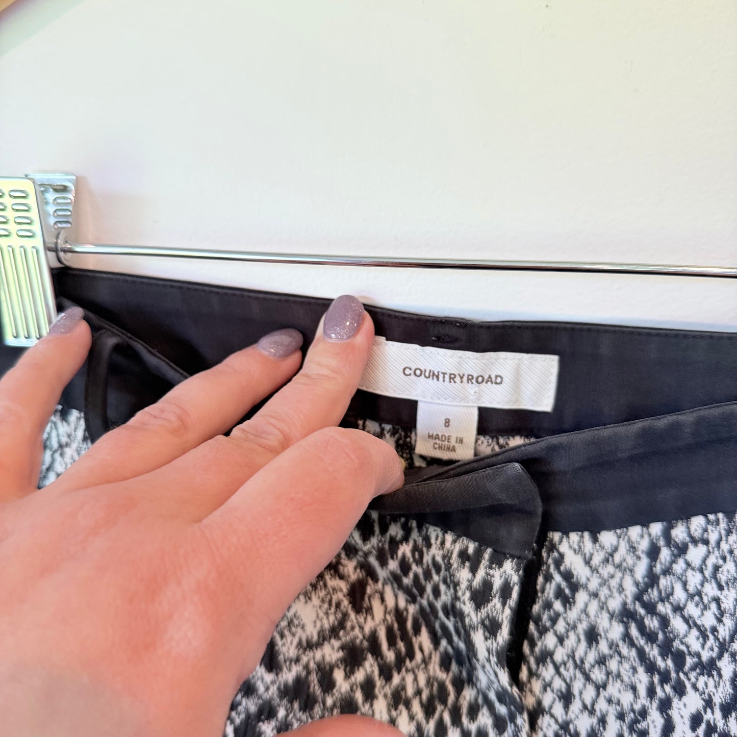 Country Road Size 39 Python Print Pants