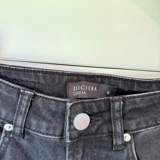 Decjuba Size 6 Dark Wash High-Rise Jeans