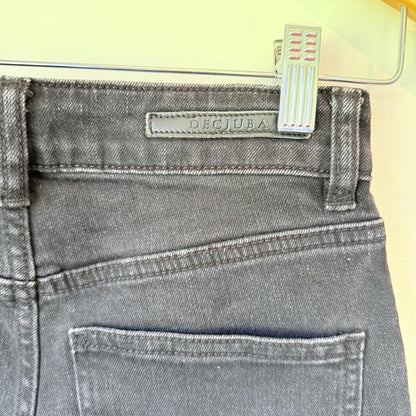 Decjuba Size 6 Dark Wash High-Rise Jeans