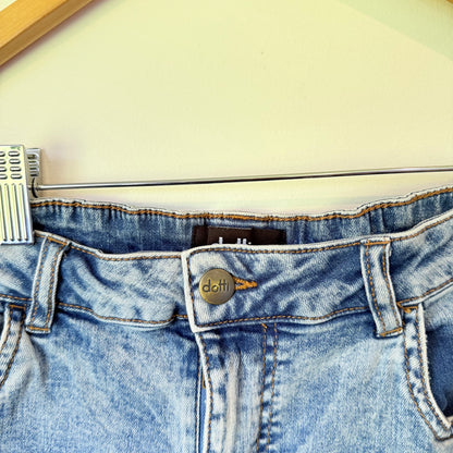 Dotti Denim Size 14 Light Wash High-Waisted Denim Shorts