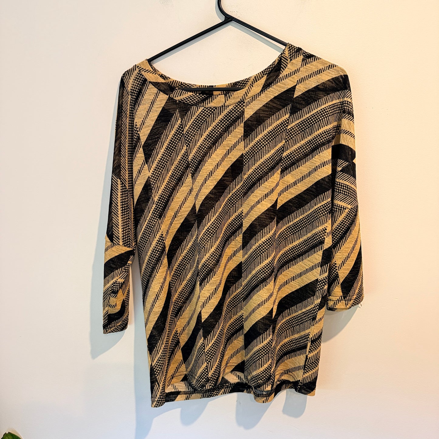 Mirrou Size L Patterned Top