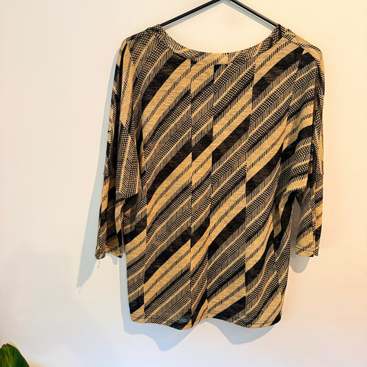 Mirrou Size L Patterned Top